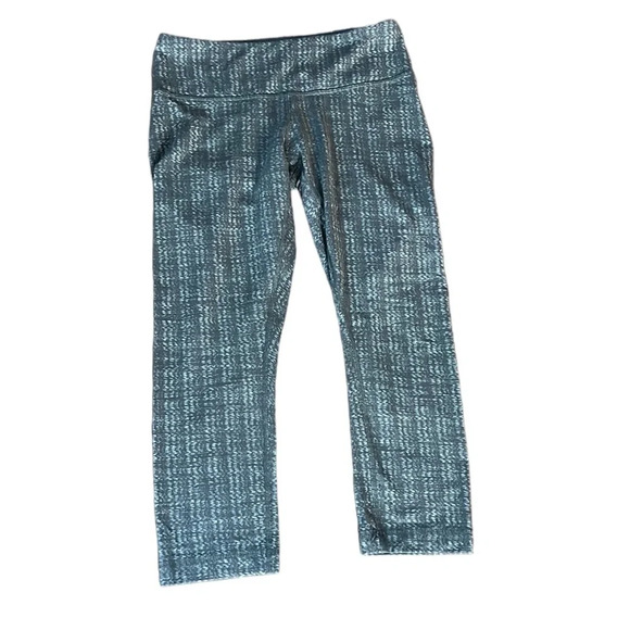 Lululemon Cropped Wunder Under Leggings. Sz6. EUC. Gray pattern. - Picture 1 of 6
